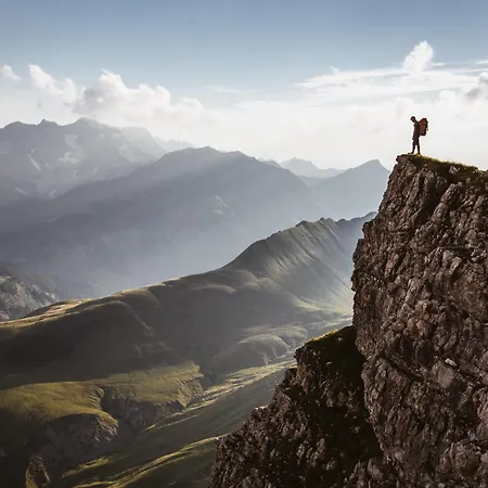 Kleiner Biber Hotel *